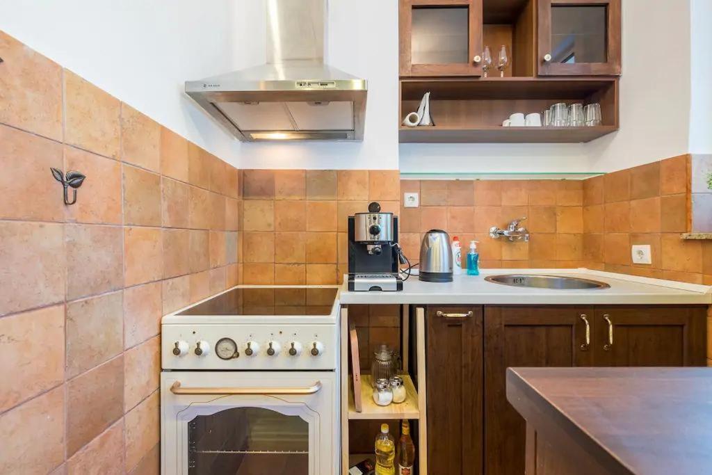Funky Fresh Place In The Heart Of صوفيا المظهر الخارجي الصورة